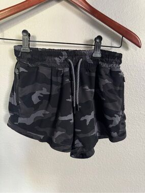Athleta Girl’s Camo Drawstring Athletic Shorts - Black/Gray L/12